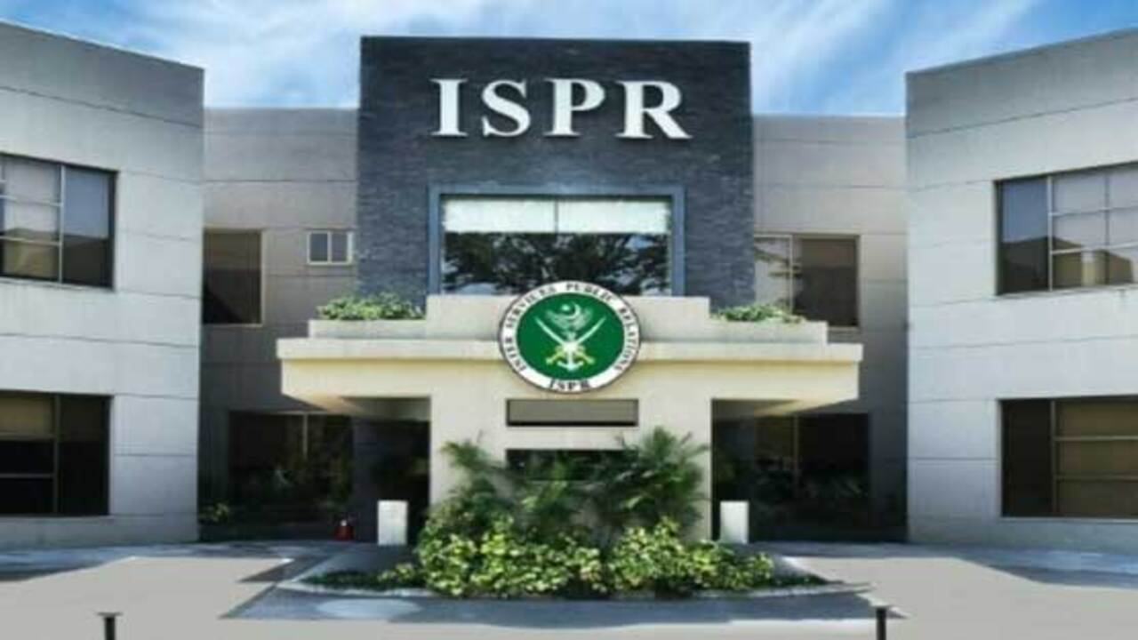 قومی پرچم کو ہر قیمت پر سربلند رکھیں گے: مسلح افواج کا یوم پاکستان پر ...